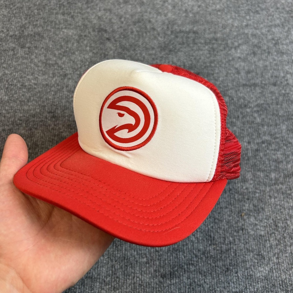 Atlanta Hawks Hat Cap Snap Back Mens Red White NBA Basketball Trucker Mesh Foam